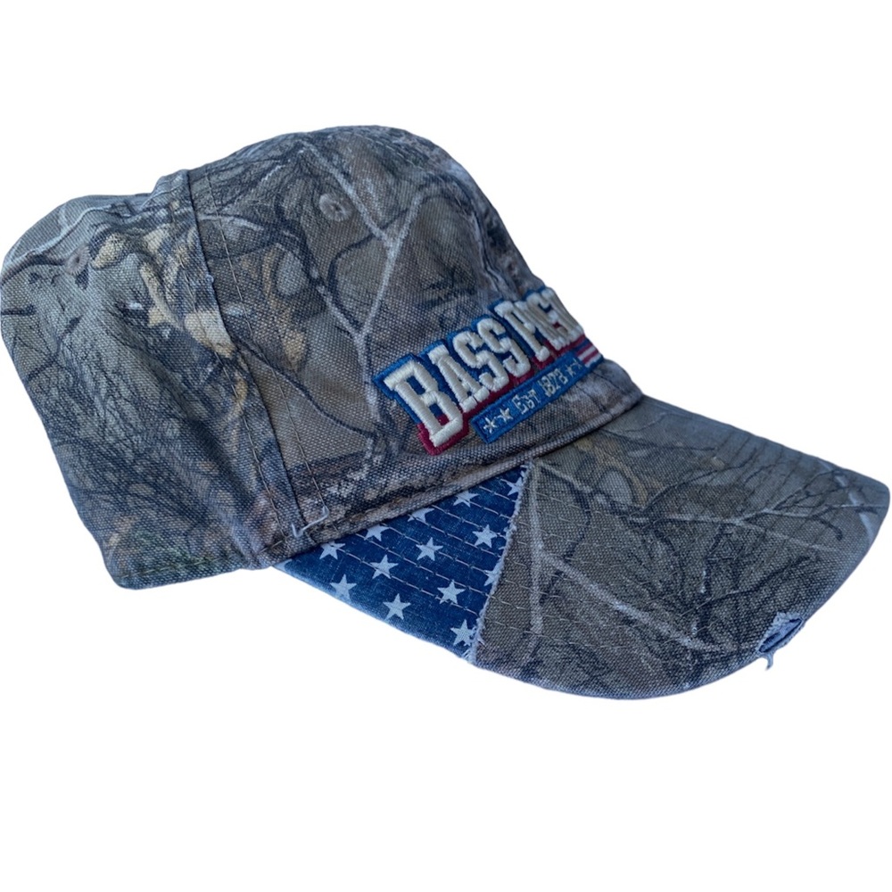 Vintage Bass Pro Shop America Hunting Print Hat